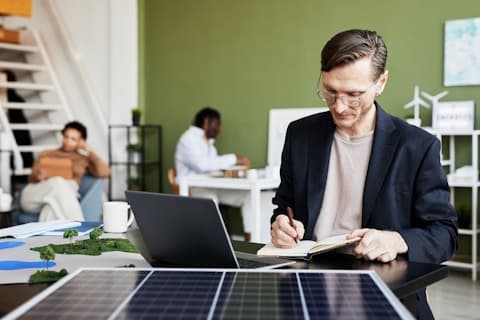 Monitor your solar